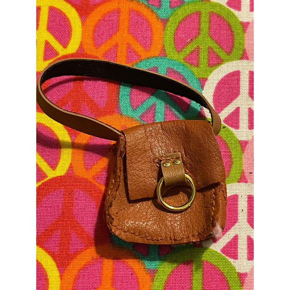 Bratz Yasmin Xpress It Doll Purse Rust Circle on Front #14